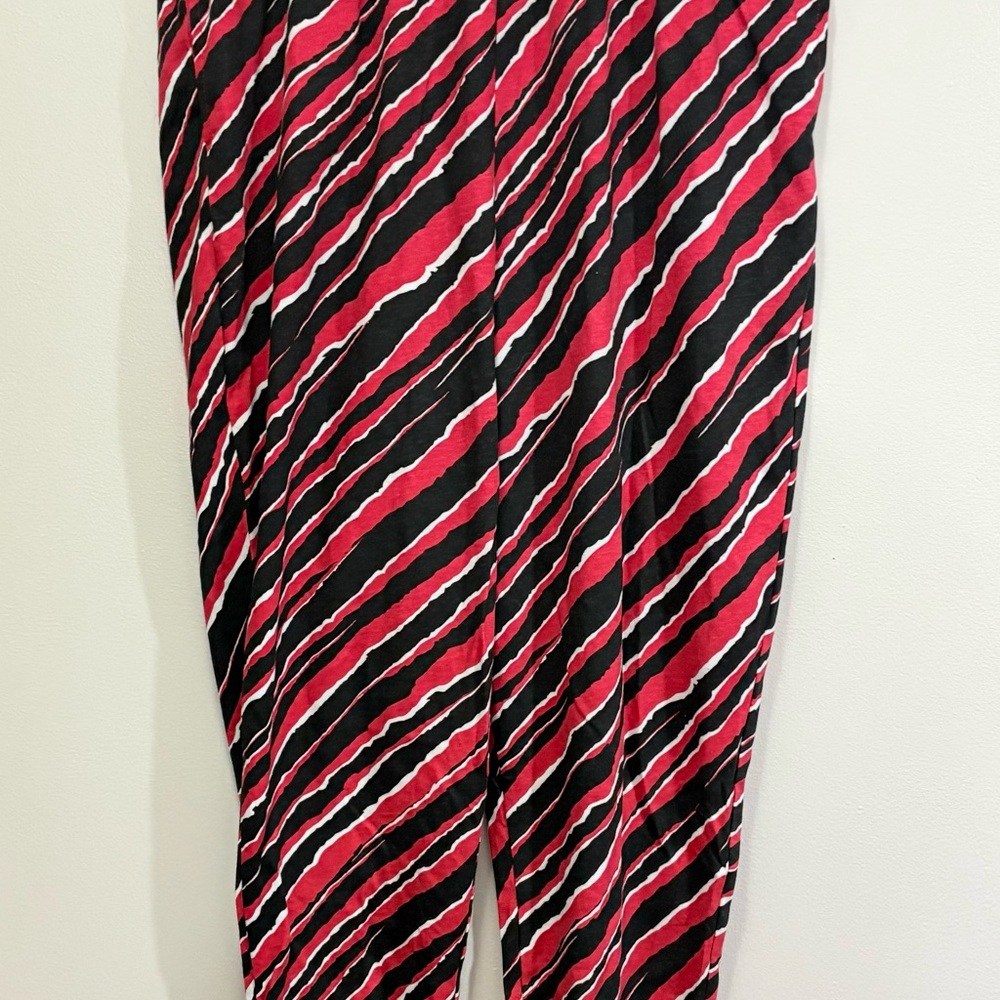 City Streets Red and Black Striped Apparel - Picture 2 of 5